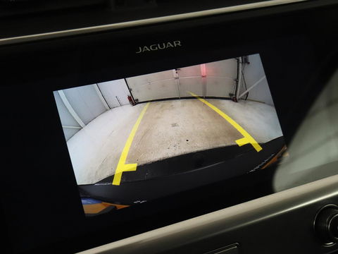 Jaguar I-PACE EV400 SE 90 kWh | Adaptive cruise | 360 Camera | Leder | Stoelverwarming | Carplay | Meridian Surround | Stuurverwarming | Keyless | Navigatie | Full LED | Park Assist
