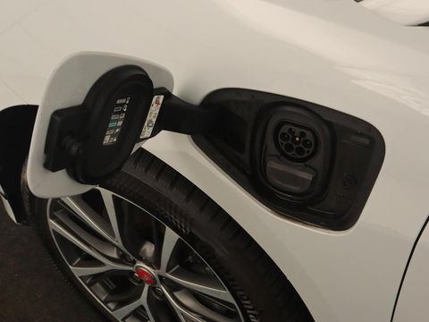Jaguar I-PACE EV400 SE 90 kWh | Adaptive cruise | 360 Camera | Leder | Stoelverwarming | Carplay | Meridian Surround | Stuurverwarming | Keyless | Navigatie | Full LED | Park Assist