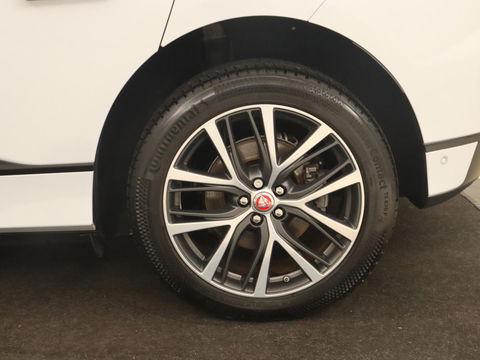 Jaguar I-PACE EV400 SE 90 kWh | Adaptive cruise | 360 Camera | Leder | Stoelverwarming | Carplay | Meridian Surround | Stuurverwarming | Keyless | Navigatie | Full LED | Park Assist