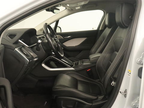Jaguar I-PACE EV400 SE 90 kWh | Adaptive cruise | 360 Camera | Leder | Stoelverwarming | Carplay | Meridian Surround | Stuurverwarming | Keyless | Navigatie | Full LED | Park Assist