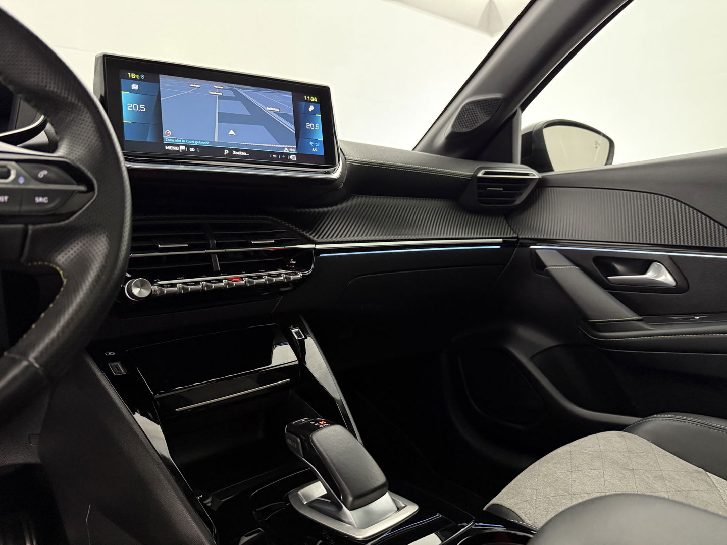 Peugeot 208 EV GT 350 50 kWh | Sfeerverl. | 360° | Virtual | LED | Carplay | Adaptive Cruise | Dodehoek | NAP