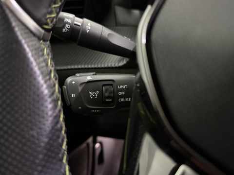 Peugeot 208 EV GT 350 50 kWh | Sfeerverl. | 360° | Virtual | LED | Carplay | Adaptive Cruise | Dodehoek | NAP