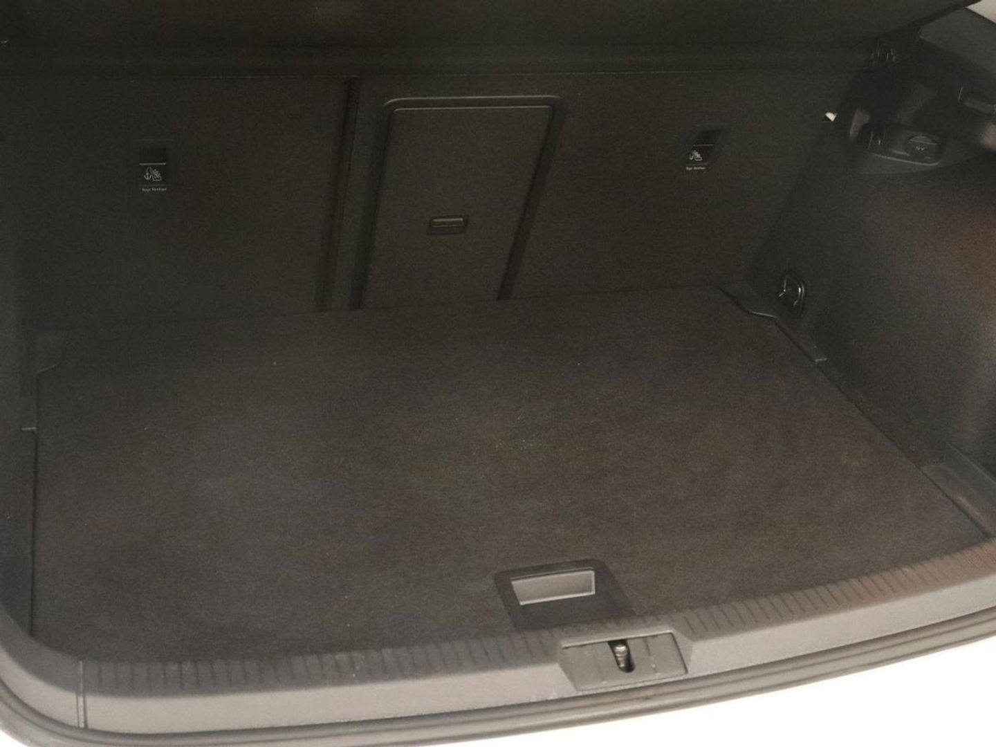 Volkswagen Golf 1.5 TSI Highline | 1e eigenaar | Virtual Cockpit | Adaptive cruise | Camera | Full LED | Carplay | Navigatie | Climate control | Parkeerhulp