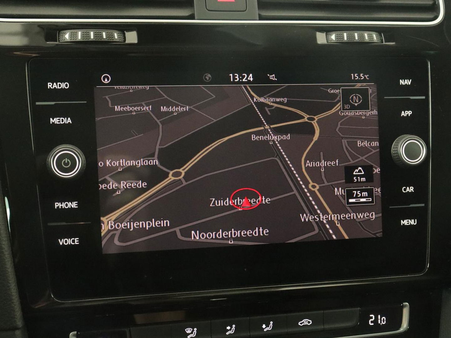 Volkswagen Golf 1.5 TSI Highline | 1e eigenaar | Virtual Cockpit | Adaptive cruise | Camera | Full LED | Carplay | Navigatie | Climate control | Parkeerhulp