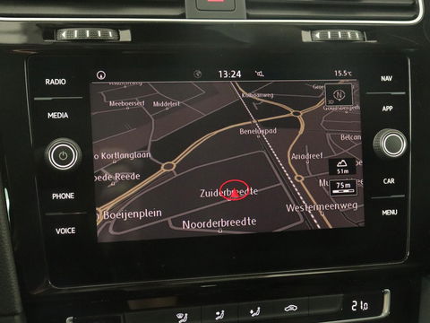Volkswagen Golf 1.5 TSI Highline | 1e eigenaar | Virtual Cockpit | Adaptive cruise | Camera | Full LED | Carplay | Navigatie | Climate control | Parkeerhulp