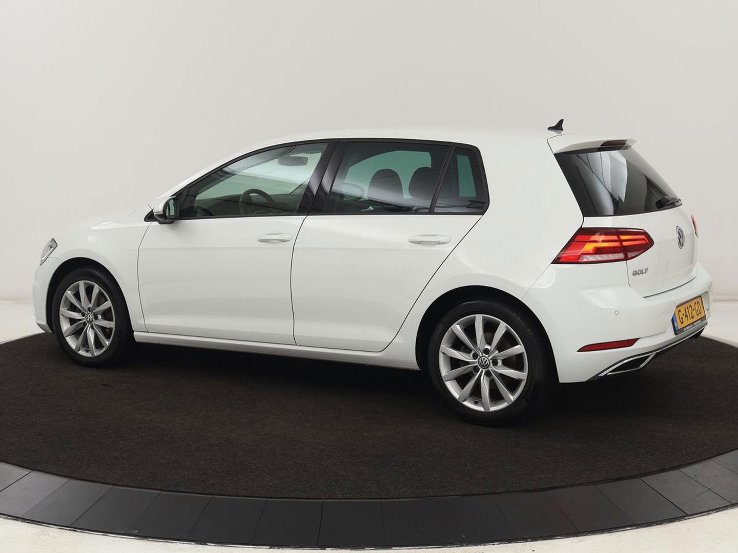 Volkswagen Golf 1.5 TSI Highline | 1e eigenaar | Virtual Cockpit | Adaptive cruise | Camera | Full LED | Carplay | Navigatie | Climate control | Parkeerhulp