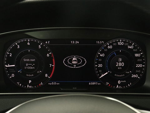 Volkswagen Golf 1.5 TSI Highline | 1e eigenaar | Virtual Cockpit | Adaptive cruise | Camera | Full LED | Carplay | Navigatie | Climate control | Parkeerhulp