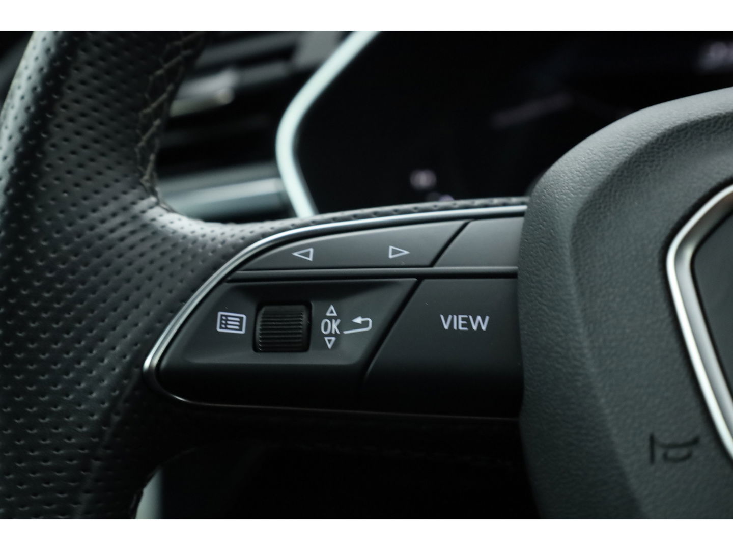 Audi Q3 Sportback 45 TFSI e S Line | 360cam | Navi | 20'' | Adapt. Cruise | Dodehoek det. | Elek. Achterklep