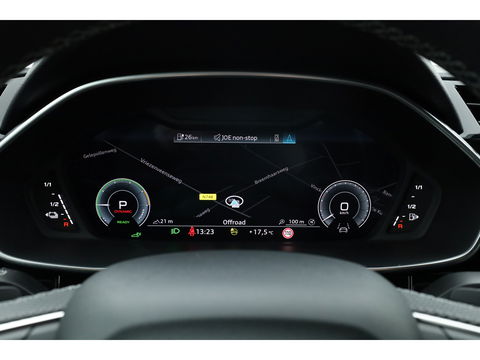 Audi Q3 Sportback 45 TFSI e S Line | 360cam | Navi | 20'' | Adapt. Cruise | Dodehoek det. | Elek. Achterklep