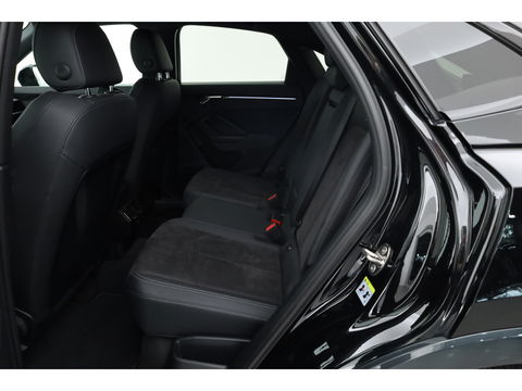 Audi Q3 Sportback 45 TFSI e S Line | 360cam | Navi | 20'' | Adapt. Cruise | Dodehoek det. | Elek. Achterklep