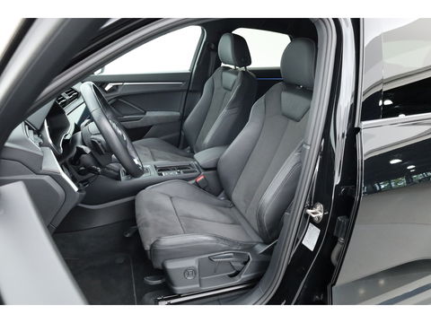 Audi Q3 Sportback 45 TFSI e S Line | 360cam | Navi | 20'' | Adapt. Cruise | Dodehoek det. | Elek. Achterklep