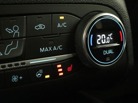 Ford Kuga 2.5 PHEV Titanium X | Trekhaak | Stoelverwarming | Camera | Carplay | Half leder | Achterbankverwarming | Navigatie | Full LED | Climate control | Parkeerhulp | Keyless | B&O Sound | Plug In
