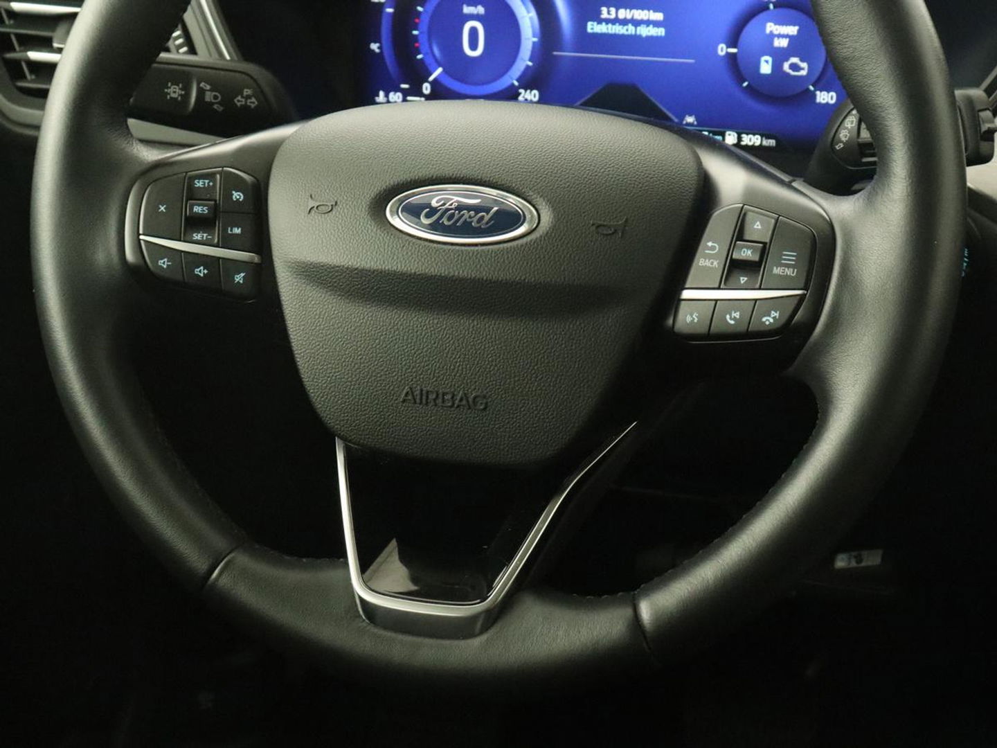 Ford Kuga 2.5 PHEV Titanium X | Trekhaak | Stoelverwarming | Camera | Carplay | Half leder | Achterbankverwarming | Navigatie | Full LED | Climate control | Parkeerhulp | Keyless | B&O Sound | Plug In
