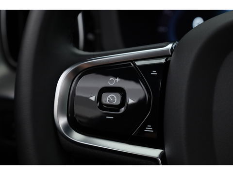 Volvo XC60 T8 Recharge R-Design | Pano | HUD | 360cam | H&K | Elek. Trekhaak | Memory seats | 21''