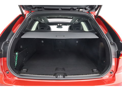 Volvo XC60 T8 Recharge R-Design | Pano | HUD | 360cam | H&K | Elek. Trekhaak | Memory seats | 21''