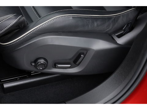 Volvo XC60 T8 Recharge R-Design | Pano | HUD | 360cam | H&K | Elek. Trekhaak | Memory seats | 21''