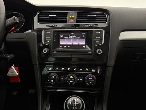 Volkswagen Golf 1.2 TSI | Clima | Parkeersens. | Stoelverw. | 16''LMV