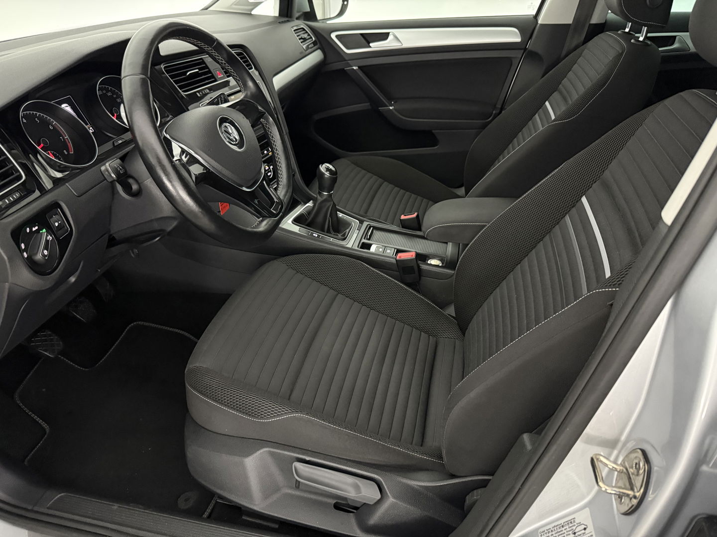 Volkswagen Golf 1.2 TSI | Clima | Parkeersens. | Stoelverw. | 16''LMV