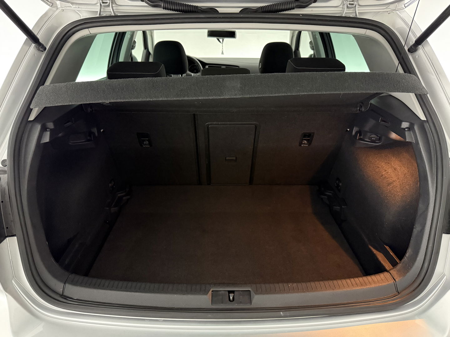 Volkswagen Golf 1.2 TSI | Clima | Parkeersens. | Stoelverw. | 16''LMV