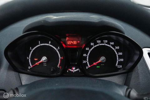 Ford Fiesta 1.4 Trend Automaat 5 Deurs | Airco | NAP NL auto | Rijklaarprijs incl garantie |