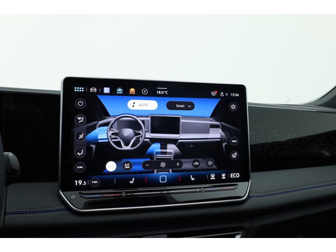 Volkswagen Tiguan eHybrid R-Line Black Style 272pk | Pano | 360cam | Elek. Trekhaak | Massage | Stoel- Stuurverw.
