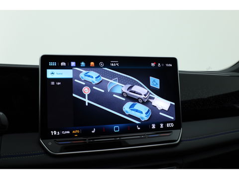 Volkswagen Tiguan eHybrid R-Line Black Style 272pk | Pano | 360cam | Elek. Trekhaak | Massage | Stoel- Stuurverw.