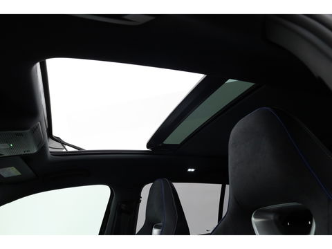 Volkswagen Tiguan eHybrid R-Line Black Style 272pk | Pano | 360cam | Elek. Trekhaak | Massage | Stoel- Stuurverw.