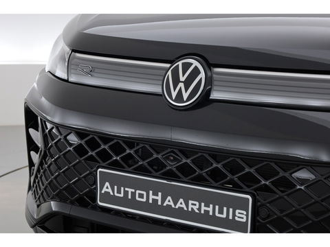 Volkswagen Tiguan eHybrid R-Line Black Style 272pk | Pano | 360cam | Elek. Trekhaak | Massage | Stoel- Stuurverw.