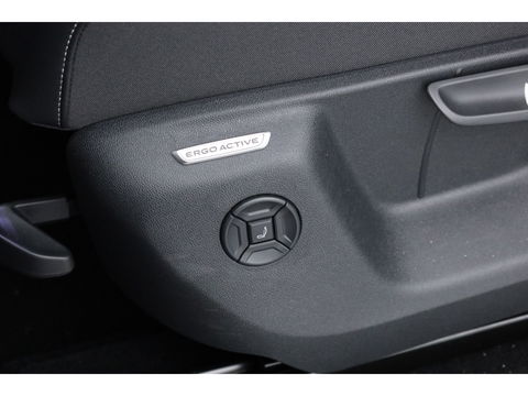 Volkswagen Tiguan eHybrid R-Line Black Style 272pk | Pano | 360cam | Elek. Trekhaak | Massage | Stoel- Stuurverw.