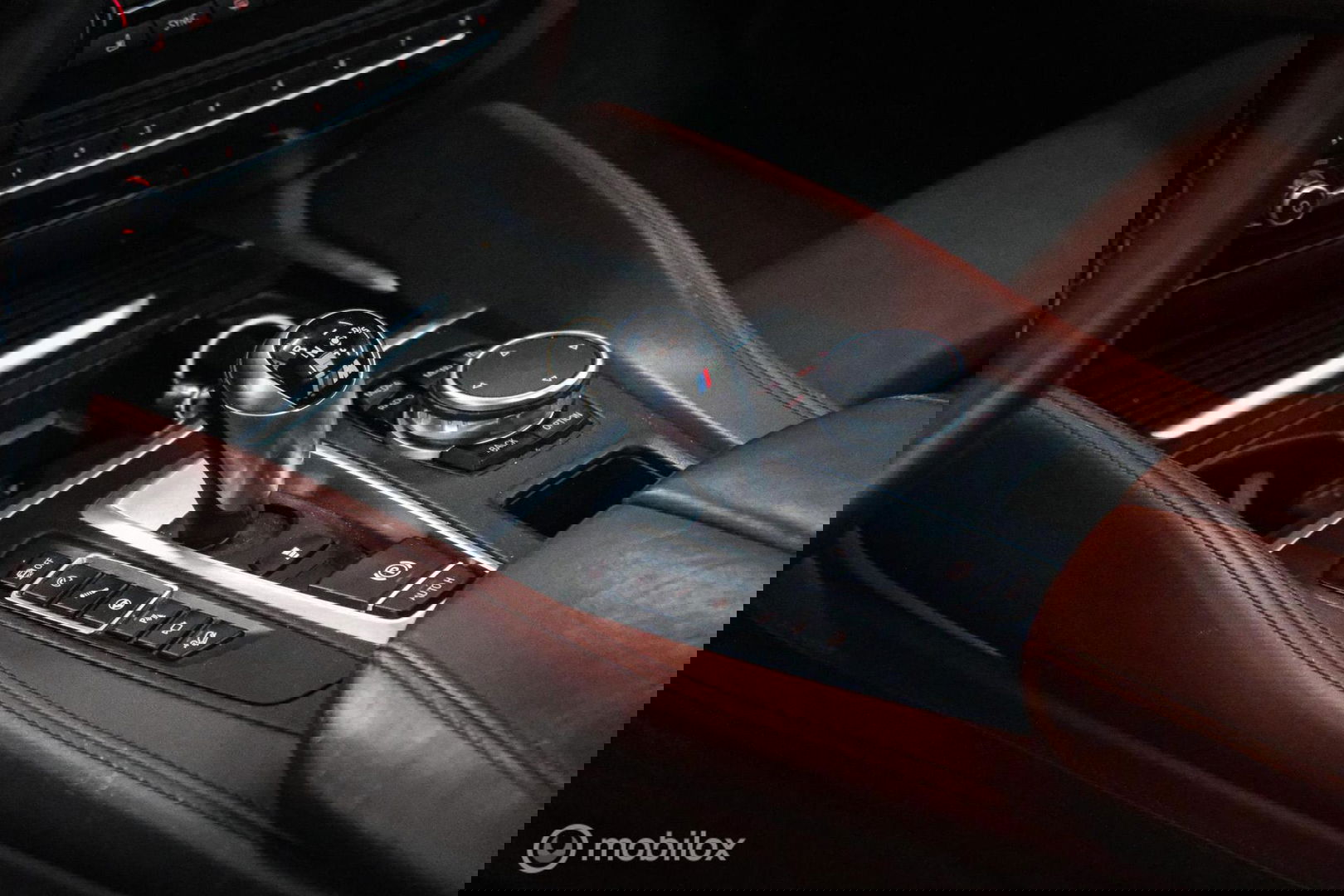BMW X5 M 575 pk | M Drivers pack | B&O | Nightvision | Alcantara | Infotainment | 360 cam | Trekhaak | Softclose |