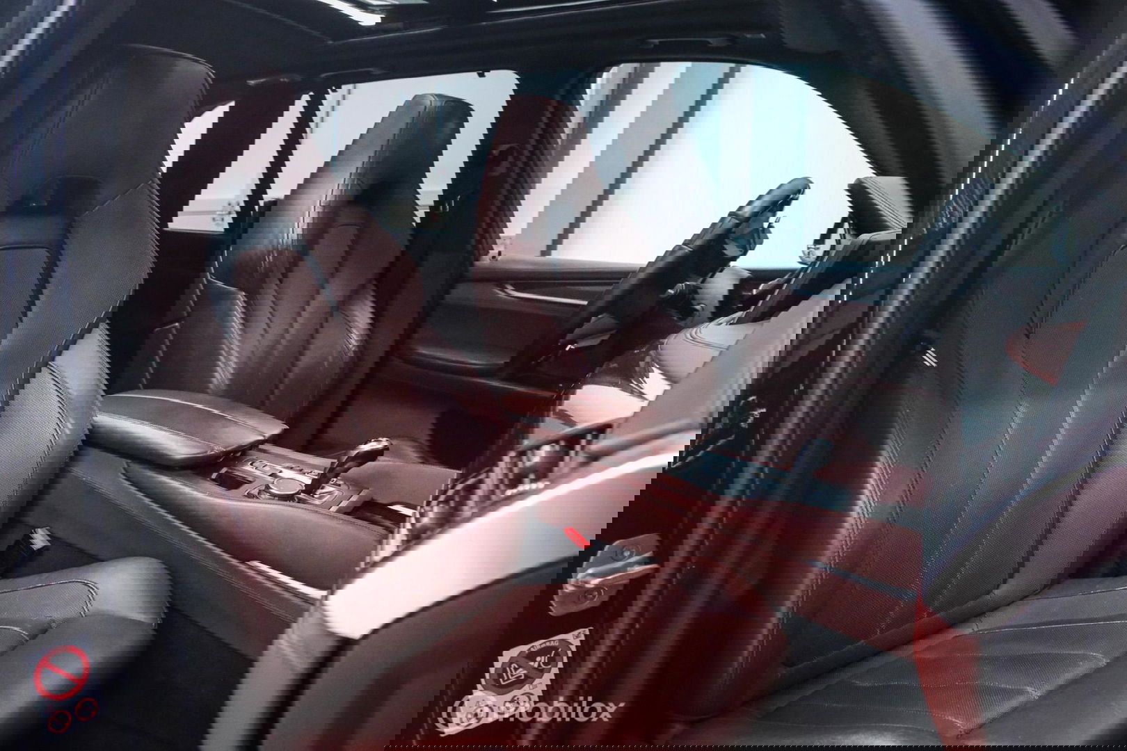 BMW X5 M 575 pk | M Drivers pack | B&O | Nightvision | Alcantara | Infotainment | 360 cam | Trekhaak | Softclose |