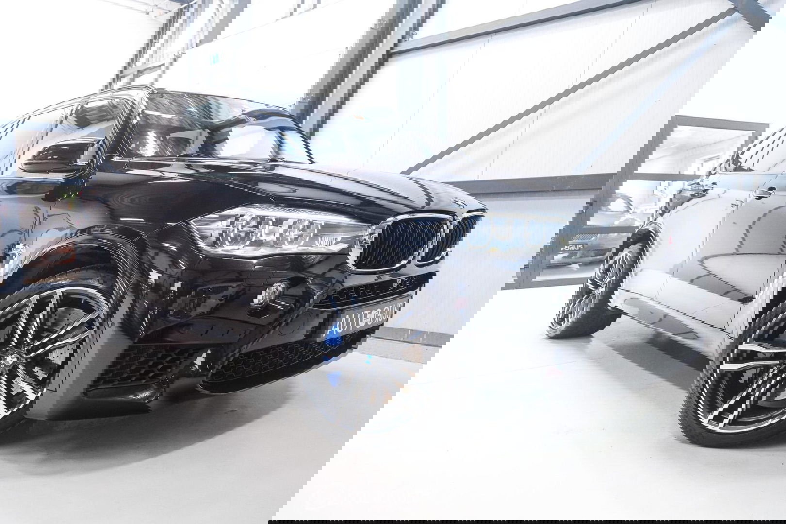 BMW X5 M 575 pk | M Drivers pack | B&O | Nightvision | Alcantara | Infotainment | 360 cam | Trekhaak | Softclose |