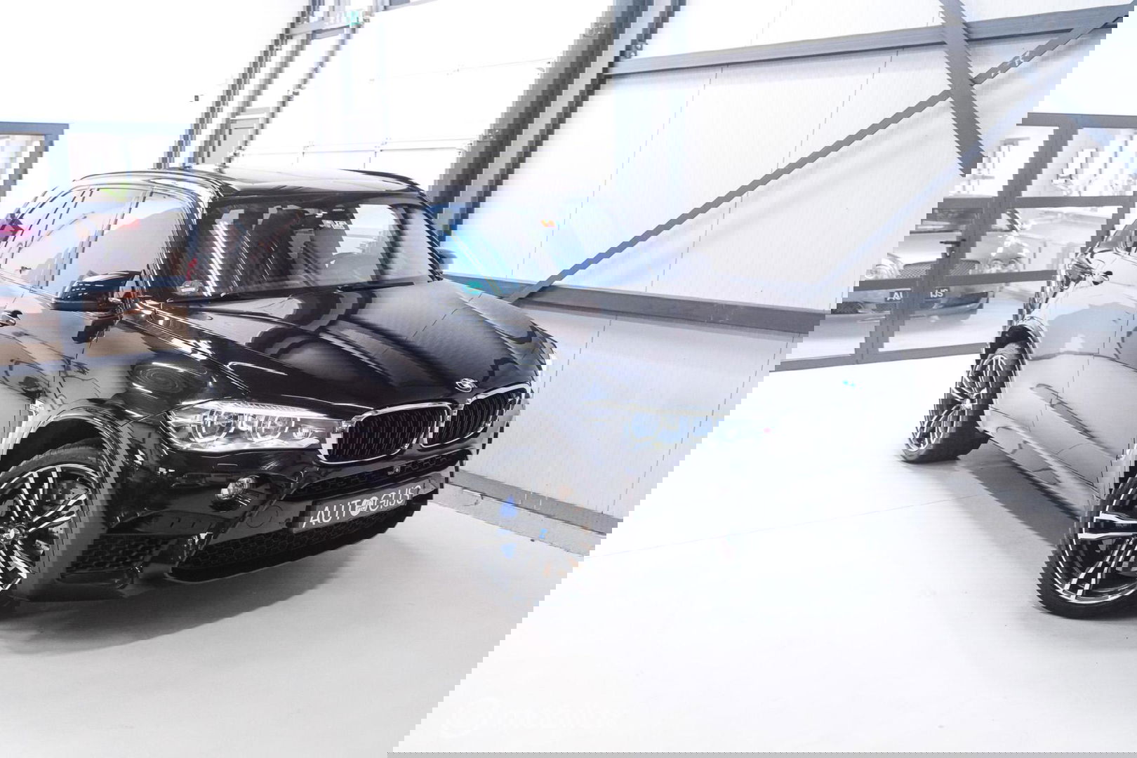 BMW X5 M 575 pk | M Drivers pack | B&O | Nightvision | Alcantara | Infotainment | 360 cam | Trekhaak | Softclose |