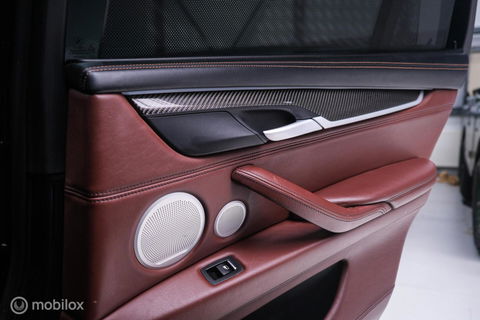 BMW X5 M 575 pk | M Drivers pack | B&O | Nightvision | Alcantara | Infotainment | 360 cam | Trekhaak | Softclose |