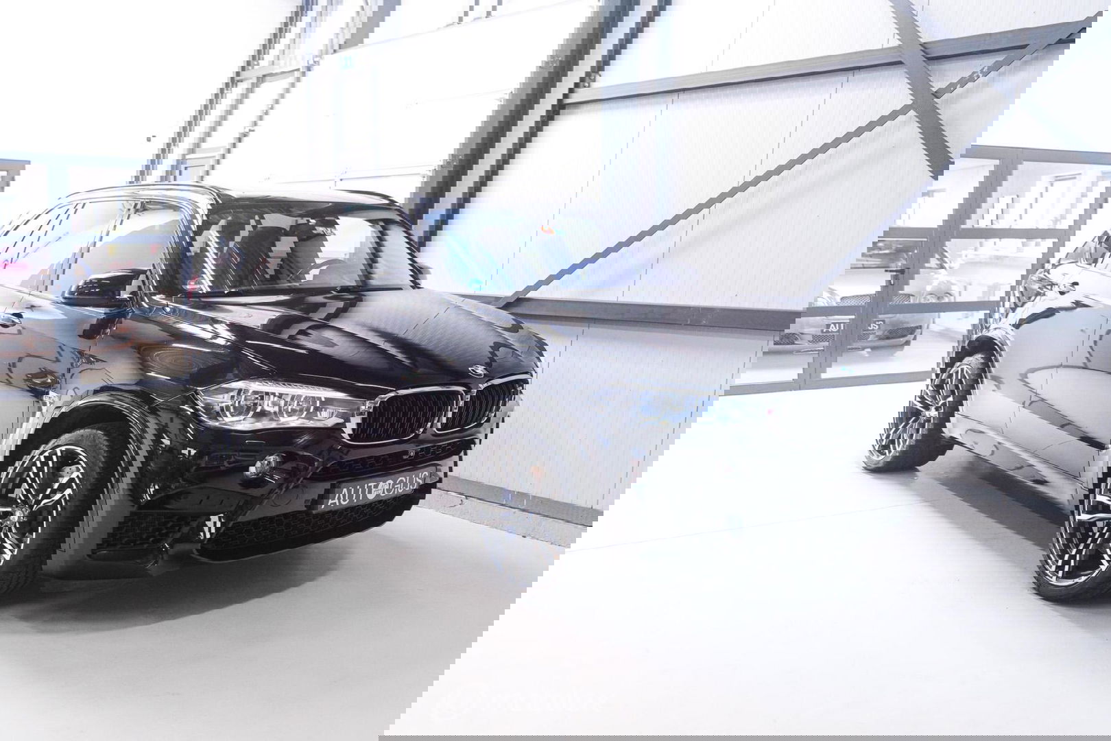 BMW X5 M 575 pk | M Drivers pack | B&O | Nightvision | Alcantara | Infotainment | 360 cam | Trekhaak | Softclose |