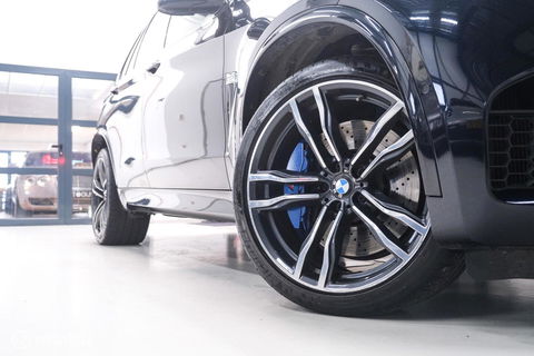 BMW X5 M 575 pk | M Drivers pack | B&O | Nightvision | Alcantara | Infotainment | 360 cam | Trekhaak | Softclose |