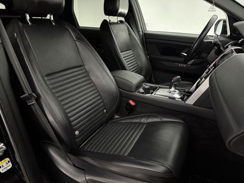Land Rover Discovery Sport P300e SE 254PK | Virtual | Trekh. | Carplay | Memory | Camera | Adaptive Cruise | Dodehoek