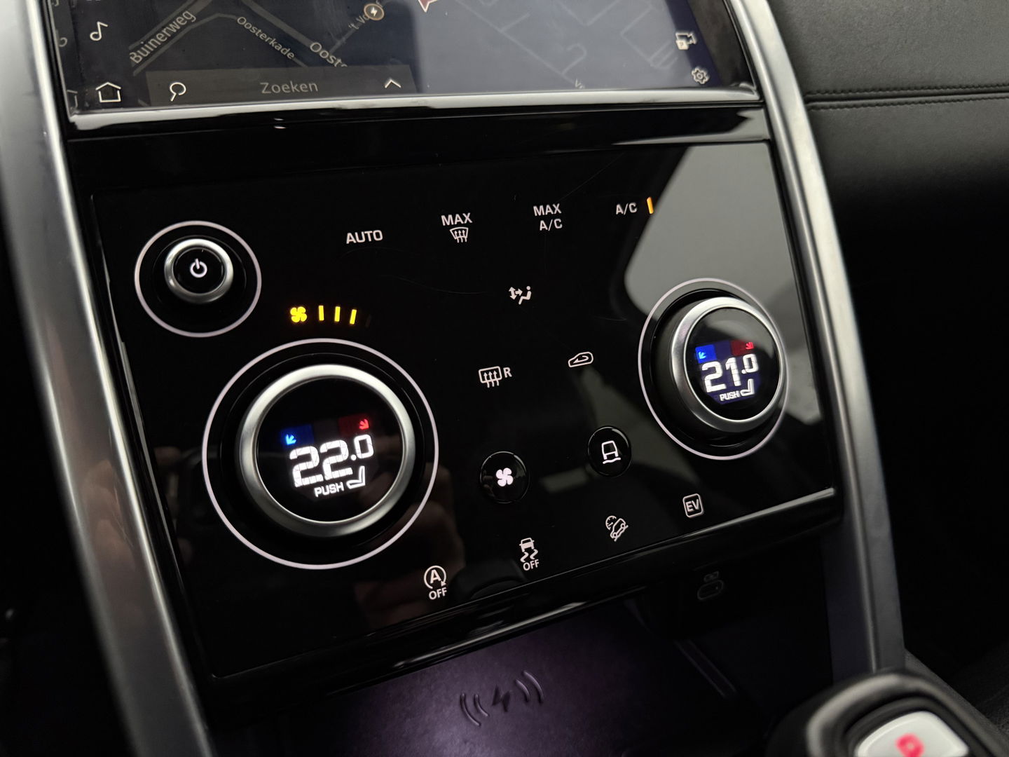 Land Rover Discovery Sport P300e SE 254PK | Virtual | Trekh. | Carplay | Memory | Camera | Adaptive Cruise | Dodehoek