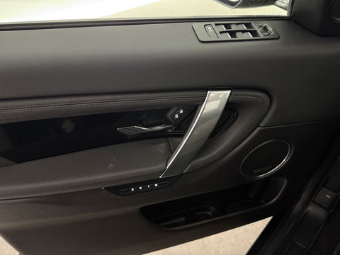 Land Rover Discovery Sport P300e SE 254PK | Virtual | Trekh. | Carplay | Memory | Camera | Adaptive Cruise | Dodehoek