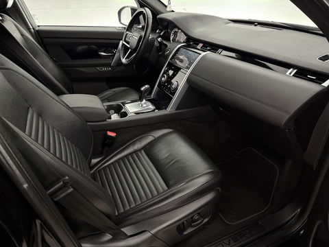 Land Rover Discovery Sport P300e SE 254PK | Virtual | Trekh. | Carplay | Memory | Camera | Adaptive Cruise | Dodehoek