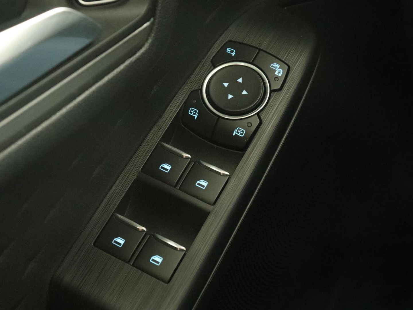 Ford Kuga 2.5 PHEV Titanium X | Trekhaak | Stoelverwarming | Camera | Carplay | Half leder | Achterbankverwarming | Navigatie | Full LED | Climate control | Parkeerhulp | Keyless | B&O Sound | Plug In