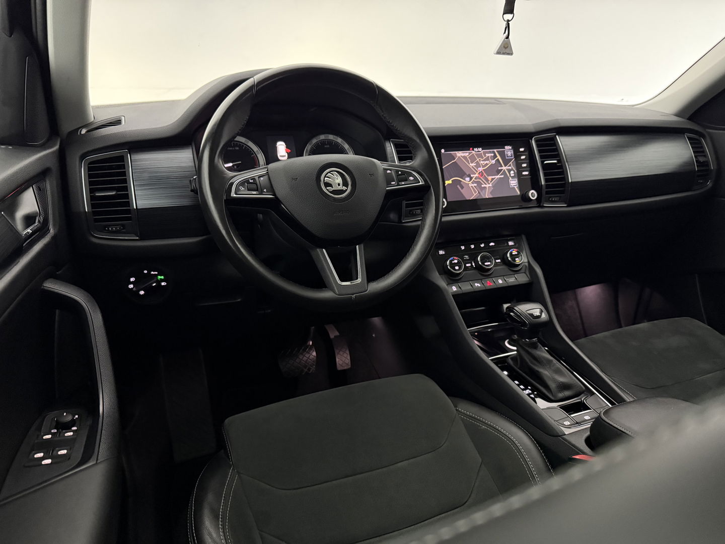 Škoda Kodiaq 1.5 TSI 150PK Limited Business Edition | Carplay | LED | Camera | Trekh. | Cruise | Navi | Keyless | Parkeersens.