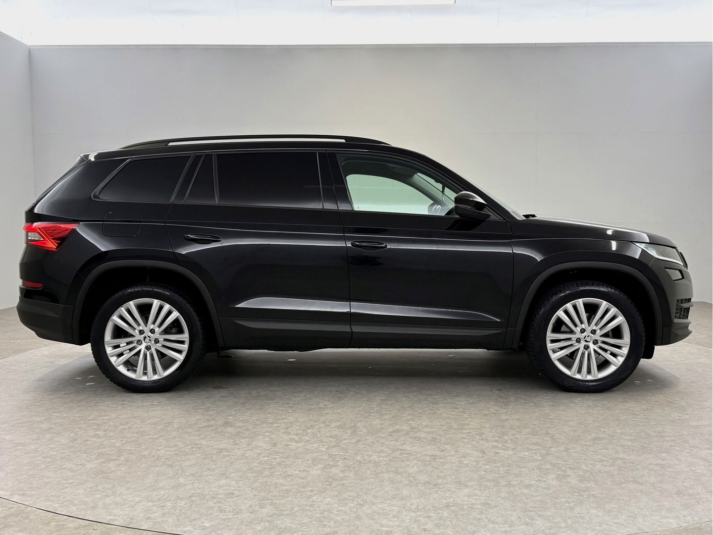Škoda Kodiaq 1.5 TSI 150PK Limited Business Edition | Carplay | LED | Camera | Trekh. | Cruise | Navi | Keyless | Parkeersens.