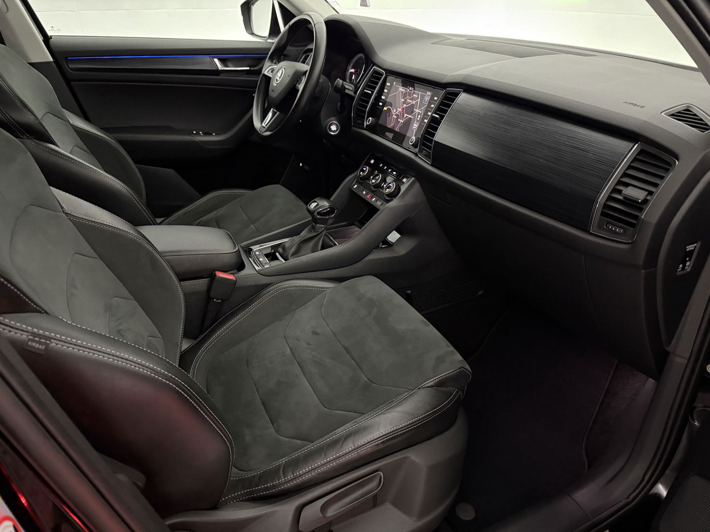 Škoda Kodiaq 1.5 TSI 150PK Limited Business Edition | Carplay | LED | Camera | Trekh. | Cruise | Navi | Keyless | Parkeersens.