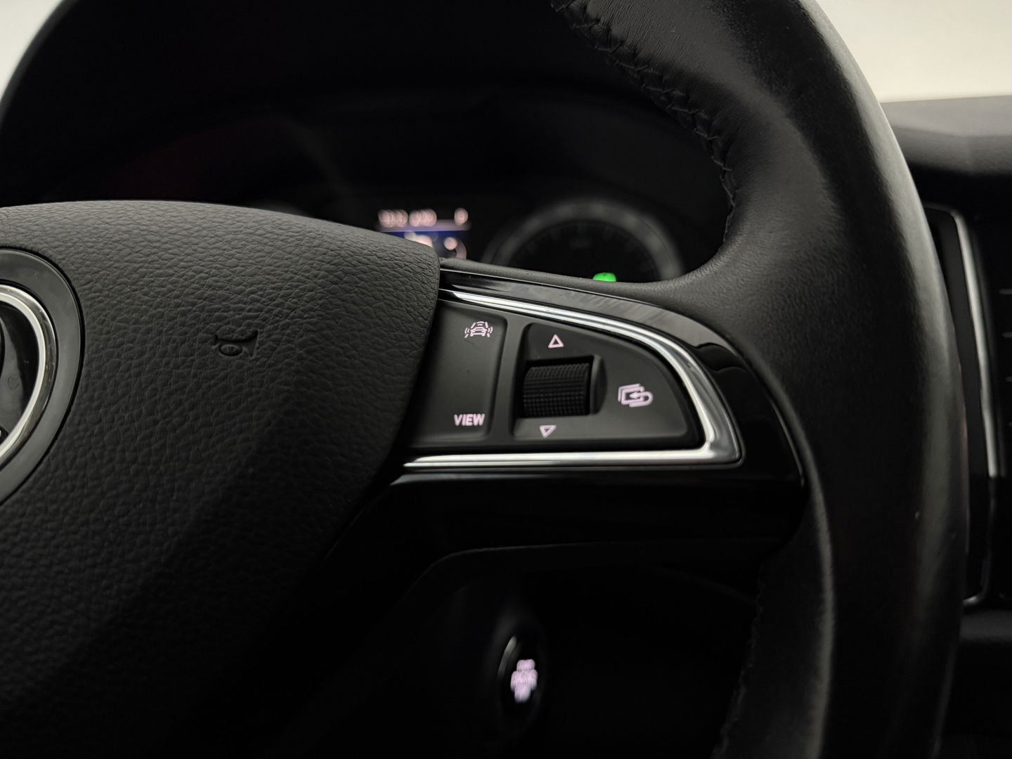 Škoda Kodiaq 1.5 TSI 150PK Limited Business Edition | Carplay | LED | Camera | Trekh. | Cruise | Navi | Keyless | Parkeersens.