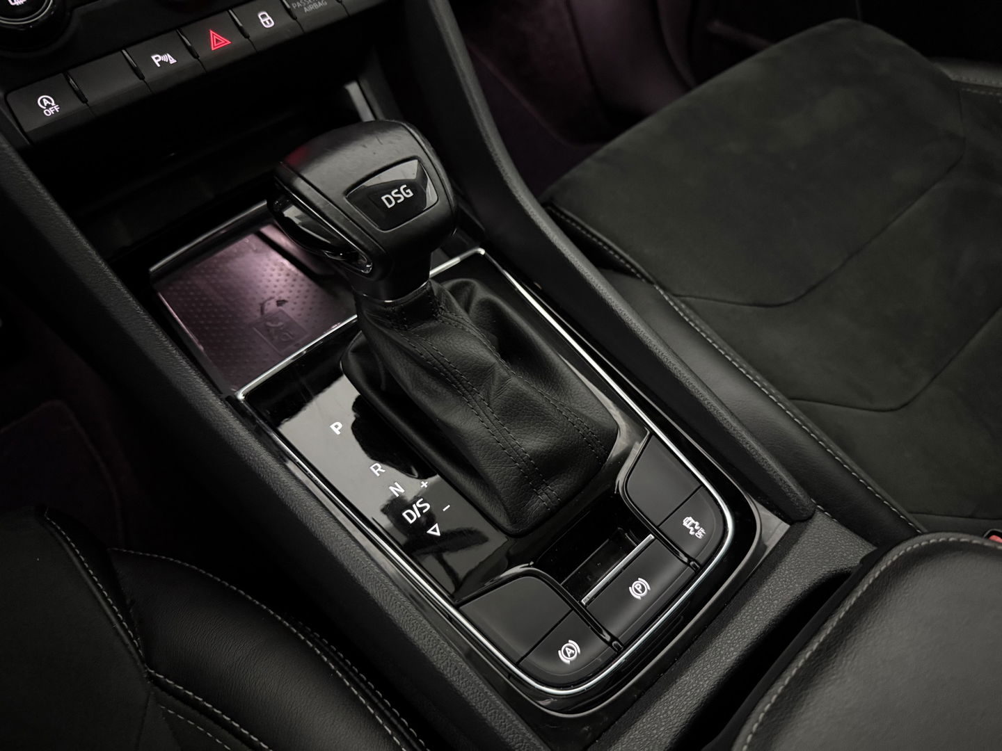 Škoda Kodiaq 1.5 TSI 150PK Limited Business Edition | Carplay | LED | Camera | Trekh. | Cruise | Navi | Keyless | Parkeersens.