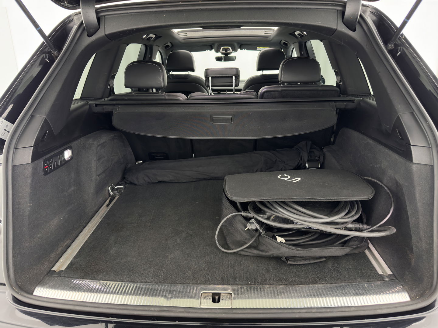 Audi Q7 3.0 TDI e-tron quattro Sport (INCL.BTW) *PANO | LUXURY-LEATHER | FULL-LED | DIGI-COCKPIT | HEATED-COMFORTSEATS | AIR-SUSPENSION | NAVI-FULLMAP | SHIFT-PADDLES | PRIVACY-GLASS | 20''ALU | TOWBAR*