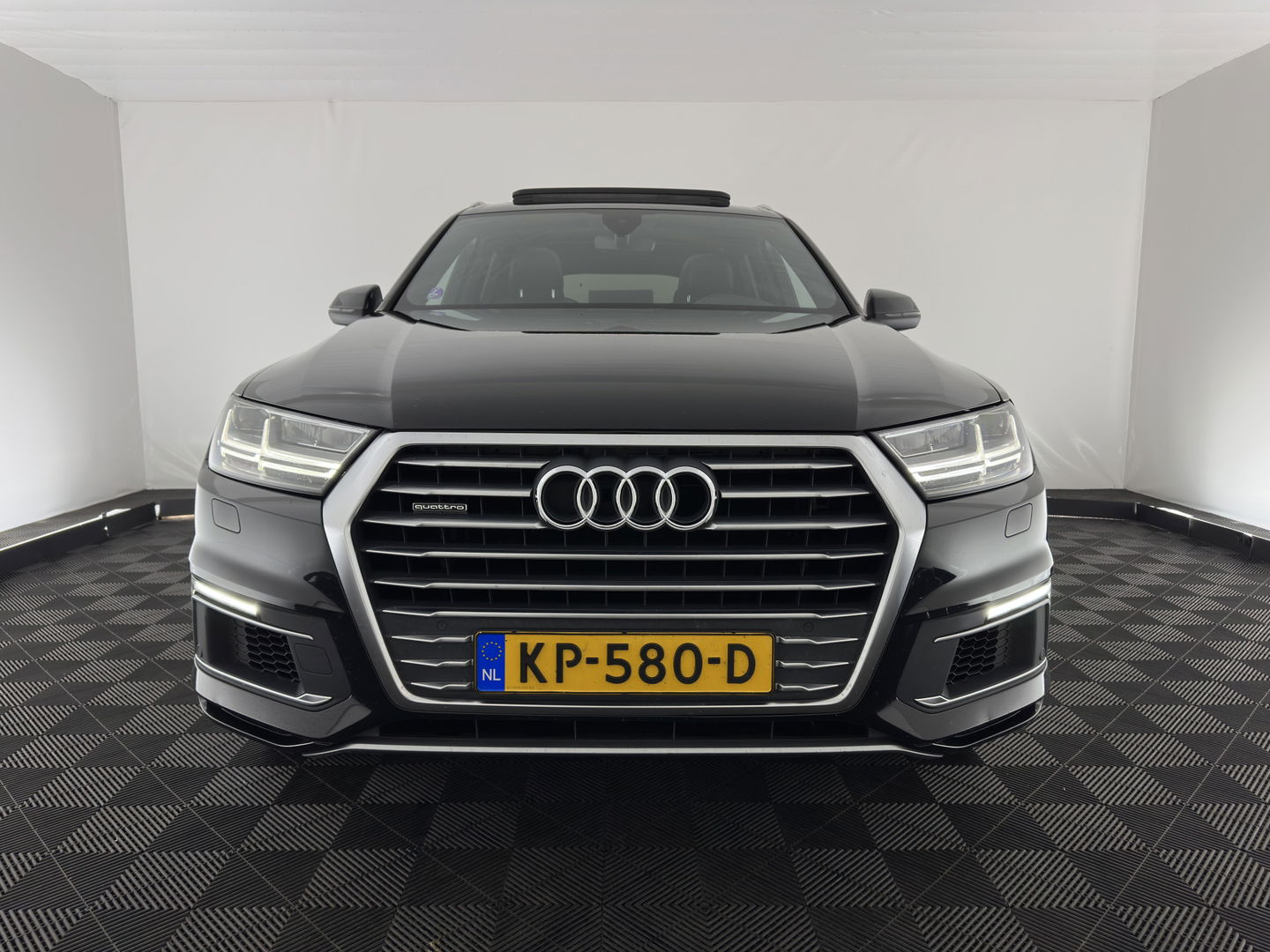 Audi Q7 3.0 TDI e-tron quattro Sport (INCL.BTW) *PANO | LUXURY-LEATHER | FULL-LED | DIGI-COCKPIT | HEATED-COMFORTSEATS | AIR-SUSPENSION | NAVI-FULLMAP | SHIFT-PADDLES | PRIVACY-GLASS | 20''ALU | TOWBAR*