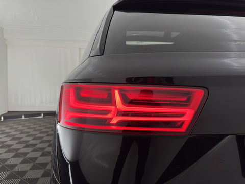 Audi Q7 3.0 TDI e-tron quattro Sport (INCL.BTW) *PANO | LUXURY-LEATHER | FULL-LED | DIGI-COCKPIT | HEATED-COMFORTSEATS | AIR-SUSPENSION | NAVI-FULLMAP | SHIFT-PADDLES | PRIVACY-GLASS | 20''ALU | TOWBAR*