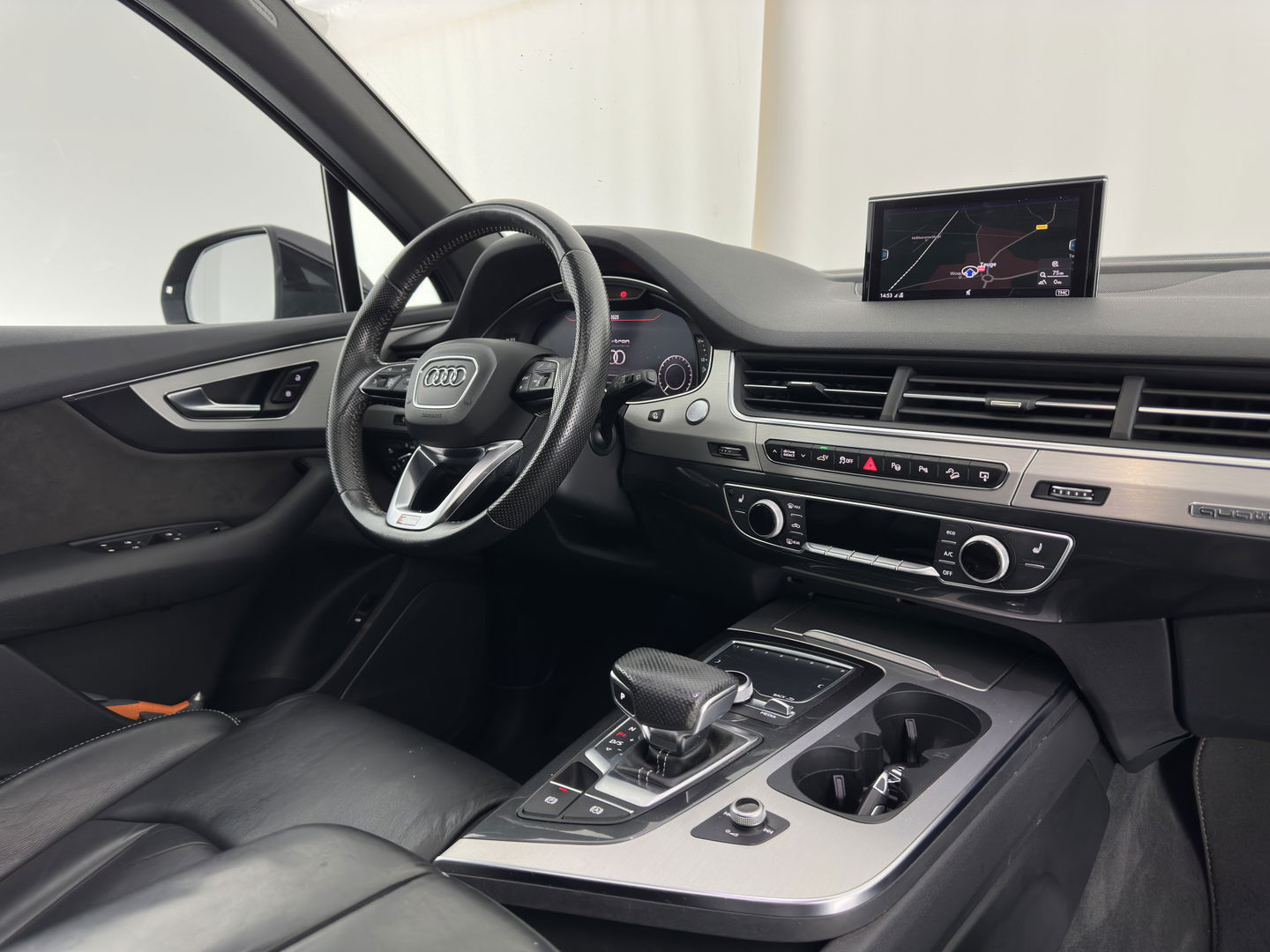 Audi Q7 3.0 TDI e-tron quattro Sport (INCL.BTW) *PANO | LUXURY-LEATHER | FULL-LED | DIGI-COCKPIT | HEATED-COMFORTSEATS | AIR-SUSPENSION | NAVI-FULLMAP | SHIFT-PADDLES | PRIVACY-GLASS | 20''ALU | TOWBAR*